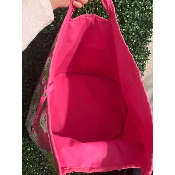 Lilly Pulitzer Insulated Beach Cooler Bag - Picture 3 of 3